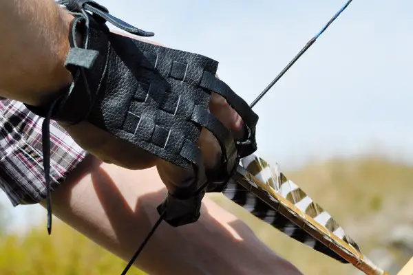 An in depth review of the best archery gloves in 2018