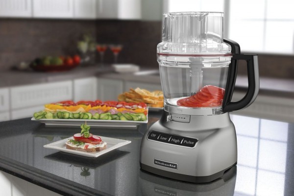 an in-depth review of the best food processors of 2018. 