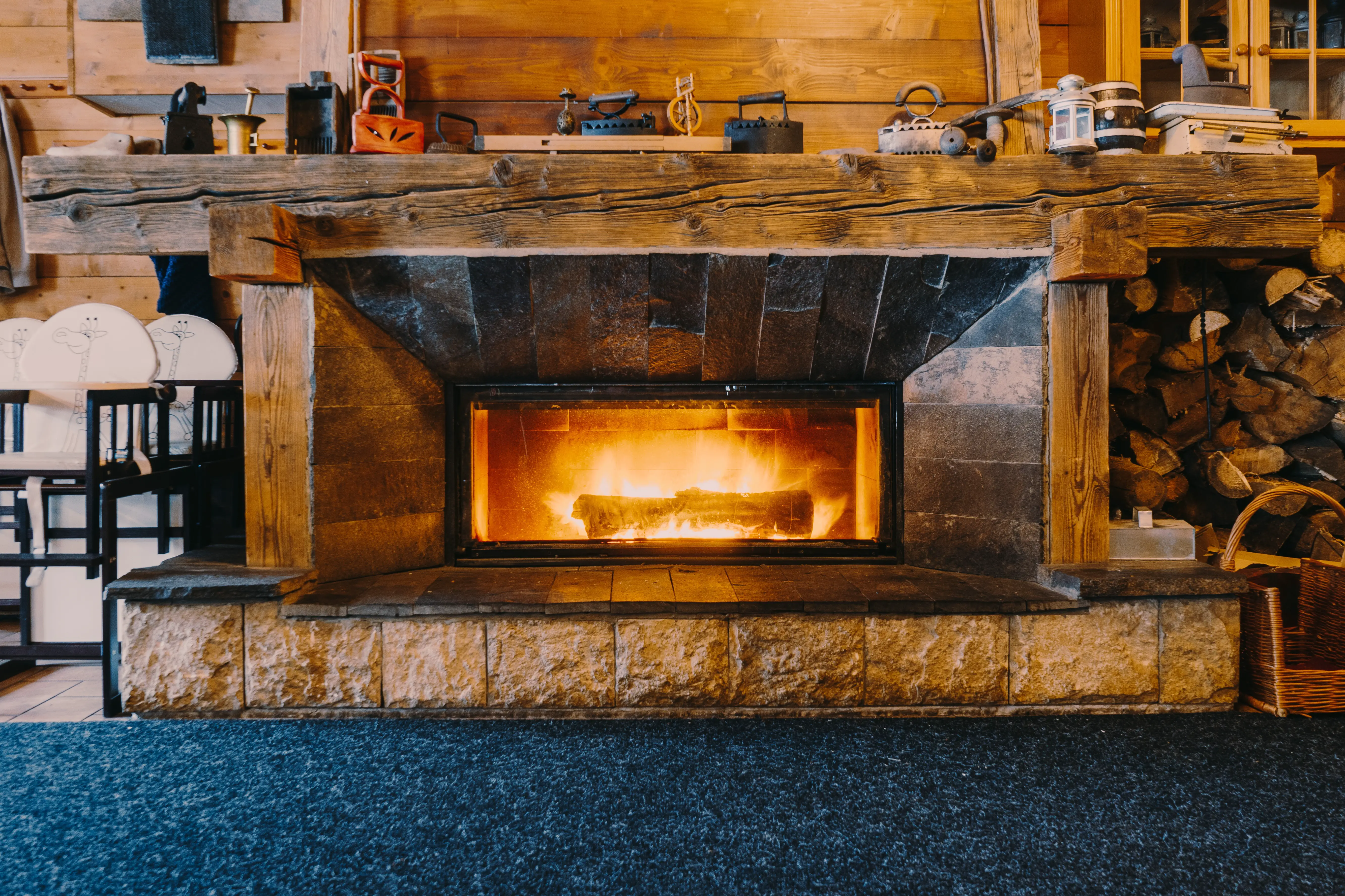 An in-depth review of the best electric fireplaces available in 2018. 