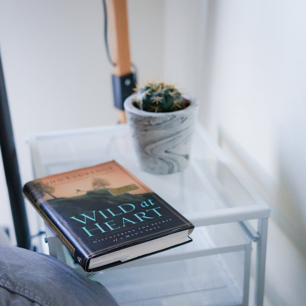 Best Night Stand Reviewed & Rated for Quality TheGearHunt