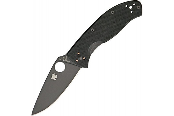 An in-depth review of the Spyderco Tenacious.