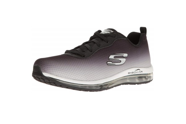 An in-depth review of the Skechers Skech Air.