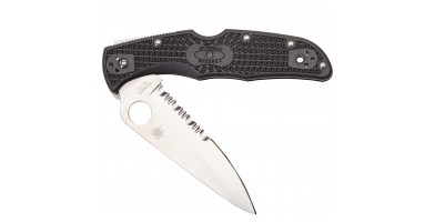 An in-depth review of the Spyderco Endura 4. 