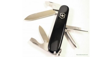 An in-depth review of the Victorinox Tinker.