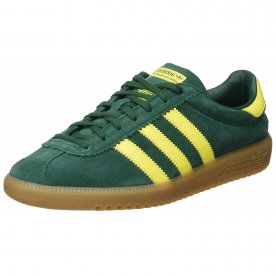 An in-depth review of the Adidas Bermuda.