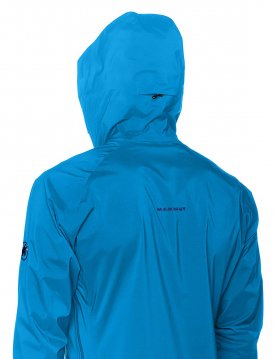 An in-depth review of the Mammut Kento.