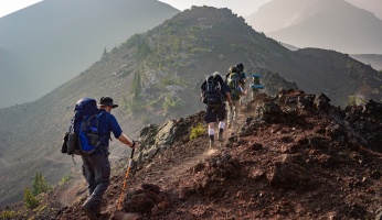 An in-depth guide to recognize symptoms and provide treatments for altitude sickness . 