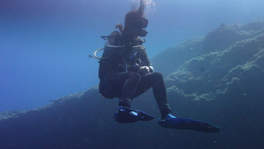 An in-depth guide to underwater diving
